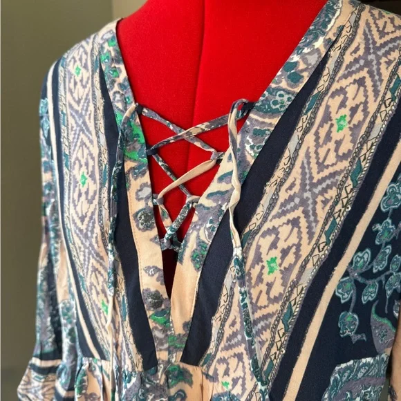 Jodifl Boho Paisley Print Lace Up Neck Maxi Dress Size S NWT - Picture 2 of 10